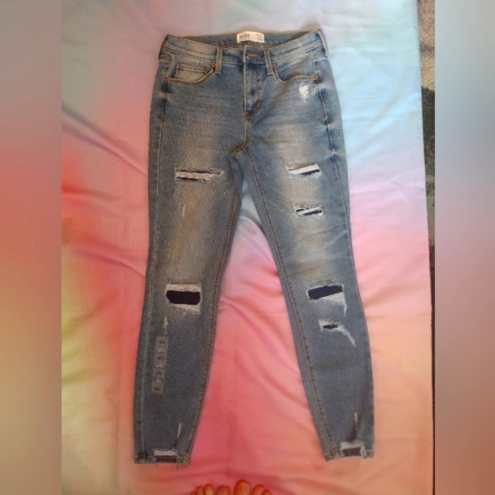 Mudd FLX stretch mid-rise vintage distressed skinny jeans
